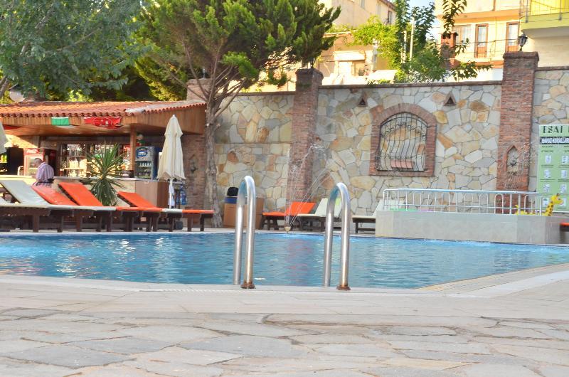 Esat Hotel Кушадасы Экстерьер фото